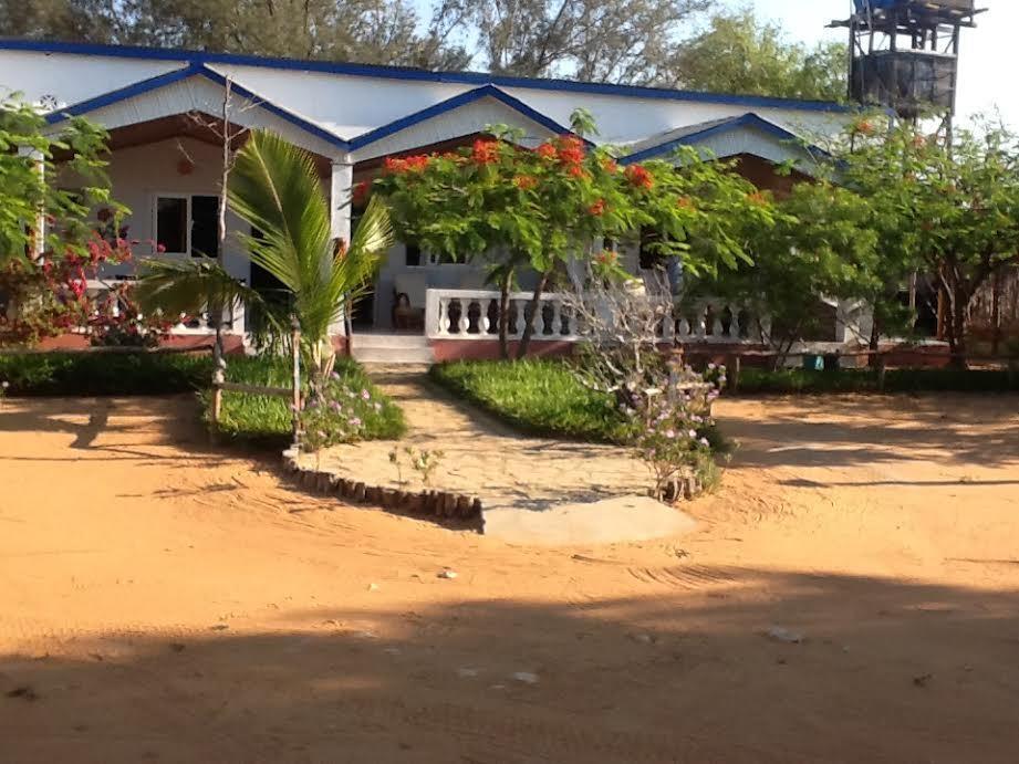 Jardin De Beravy Hotel Toliara Room photo